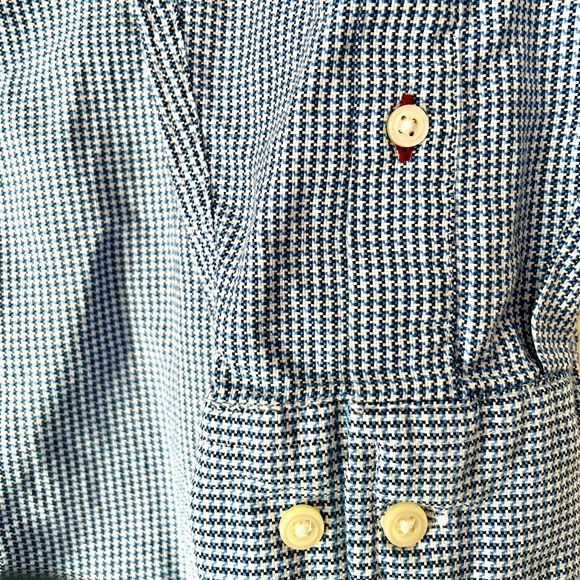Tommy Hilfiger Blue Herringbone Button Up Shirt Mens Medium NWT - Picture 10 of 12